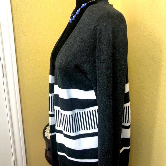 Gray Maxi Duster New - Picture 3 of 9